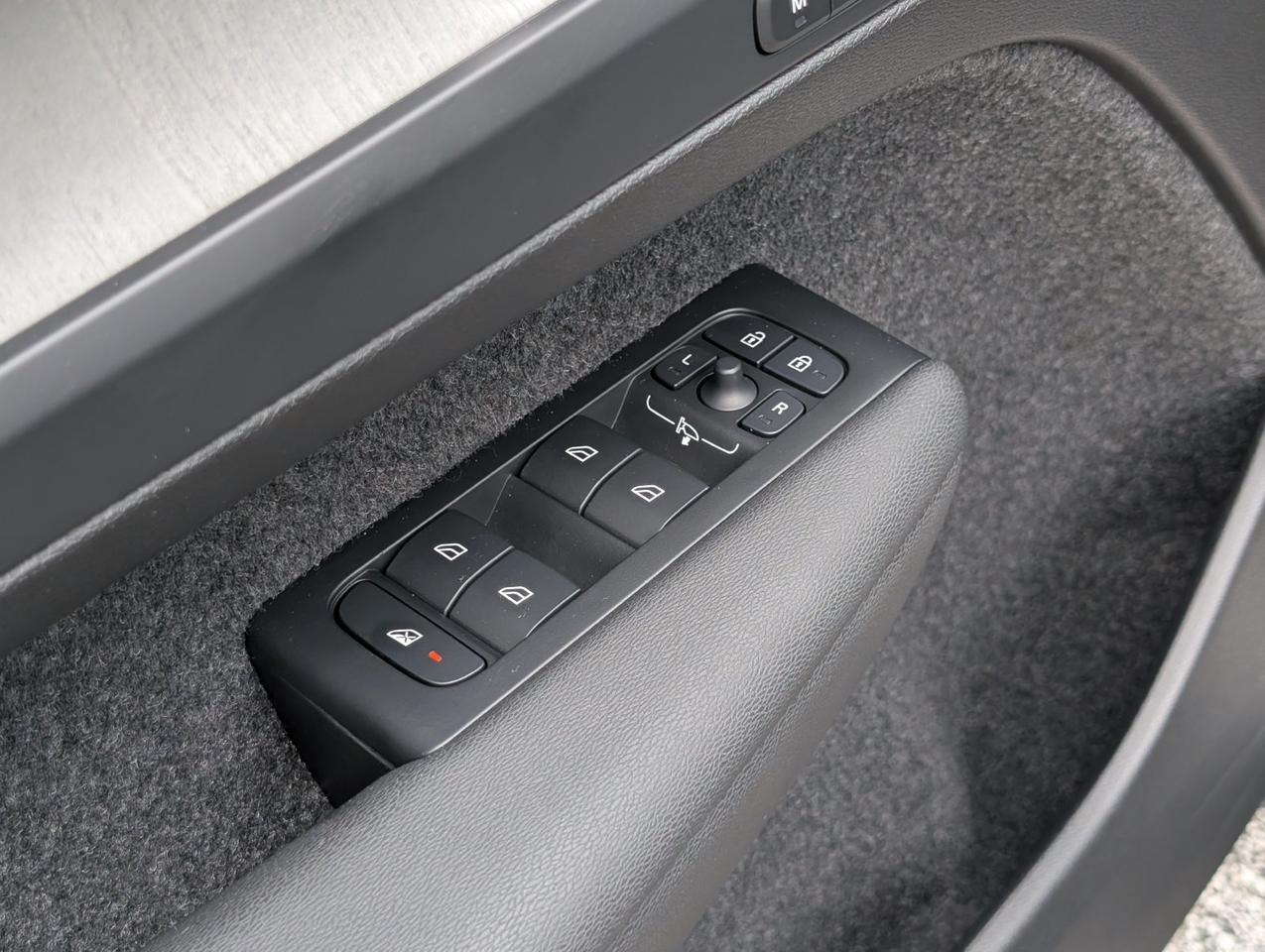2026 Volvo XC40 B5 Core Springfield VA