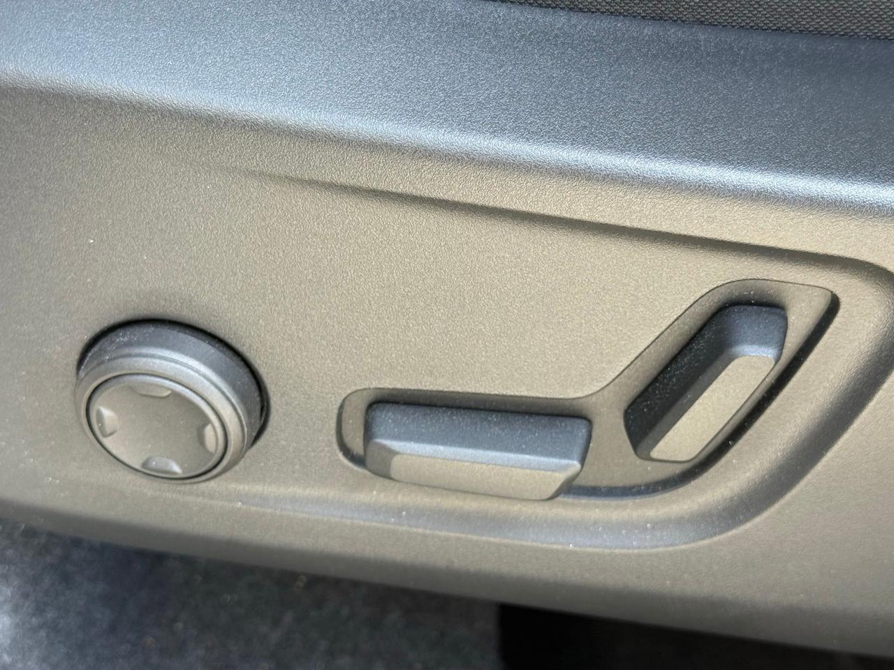 2026 Volvo XC40 B5 Core Springfield VA