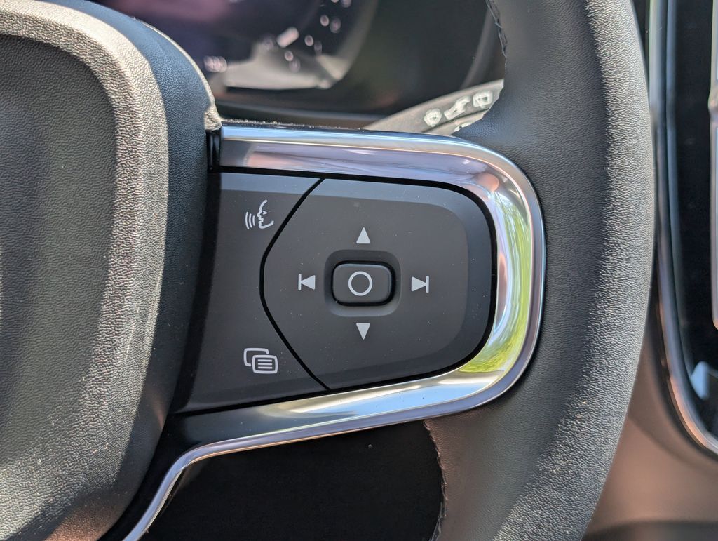 2026 Volvo XC40 B5 Core Hunt Valley MD