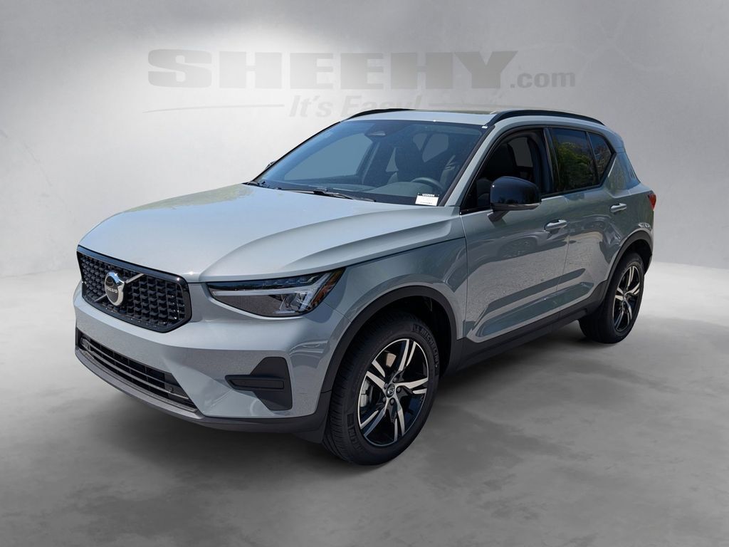 2026 Volvo XC40 B5 Core Hunt Valley MD