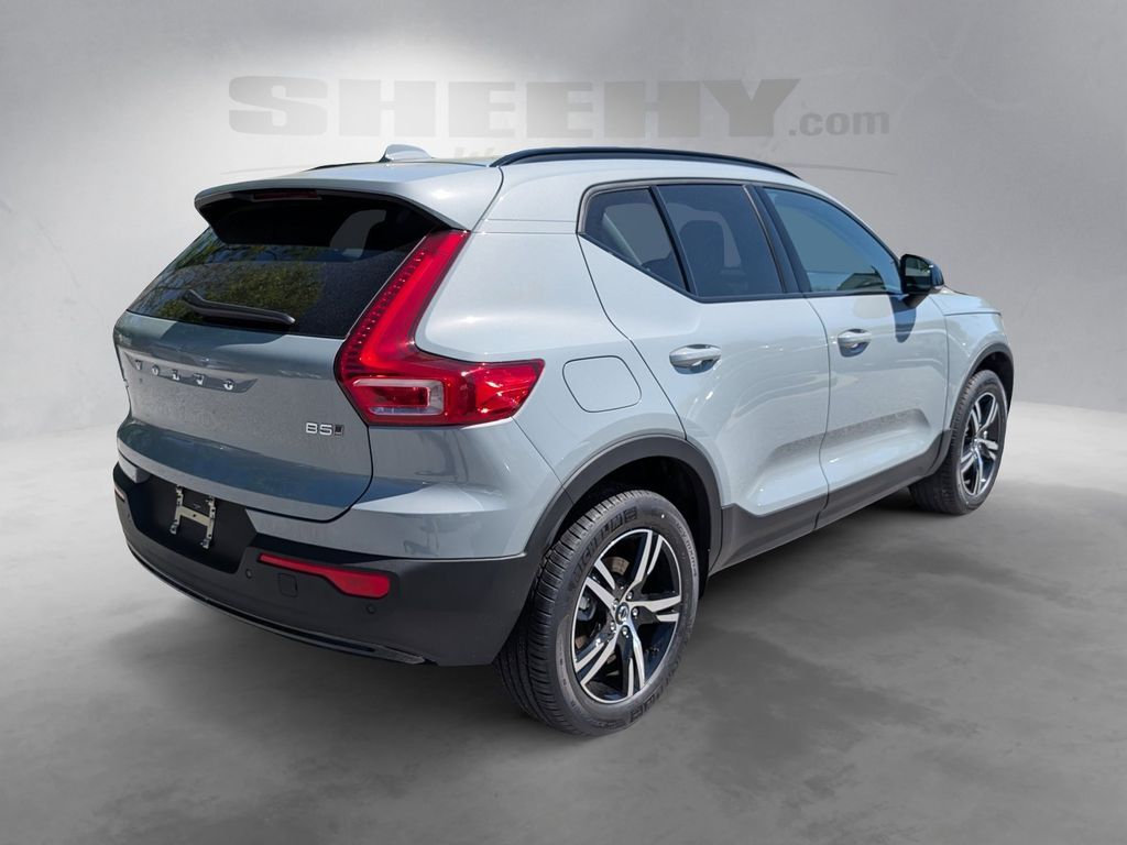 2026 Volvo XC40 B5 Core Hunt Valley MD
