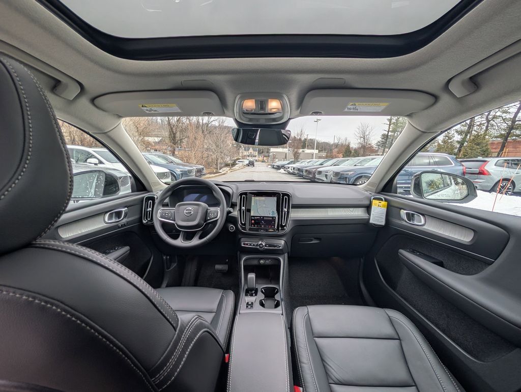 2026 Volvo XC40 B5 Core Hunt Valley MD