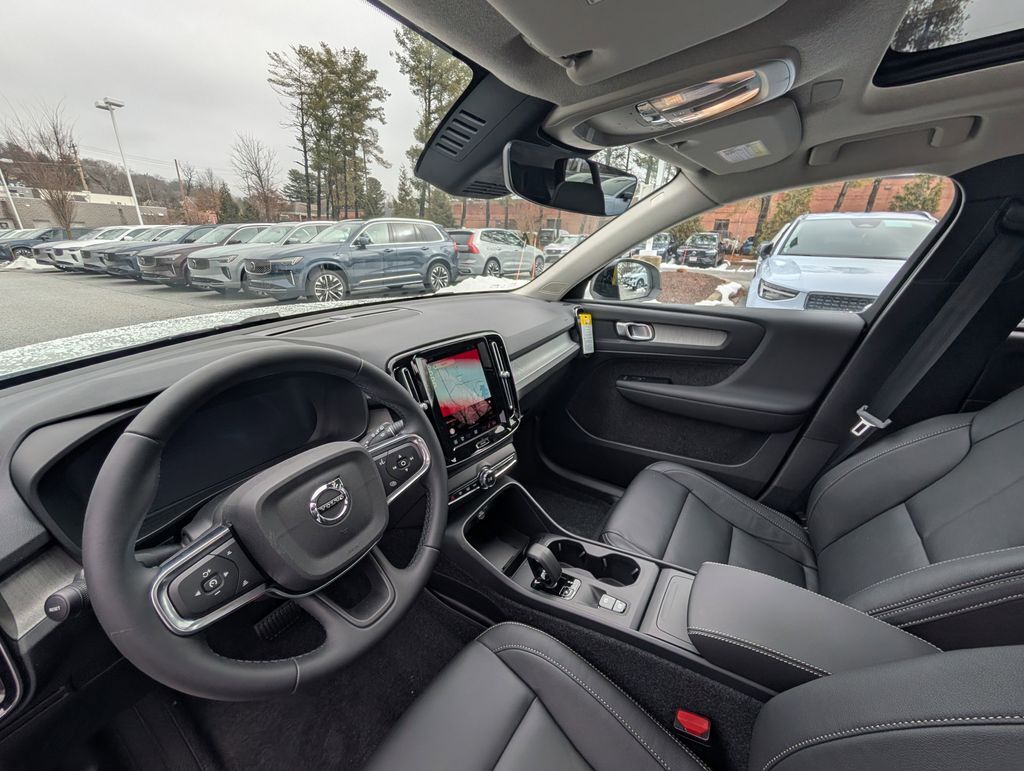 2026 Volvo XC40 B5 Core Hunt Valley MD