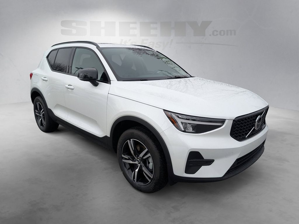 2026 Volvo XC40 B5 Core Hunt Valley MD