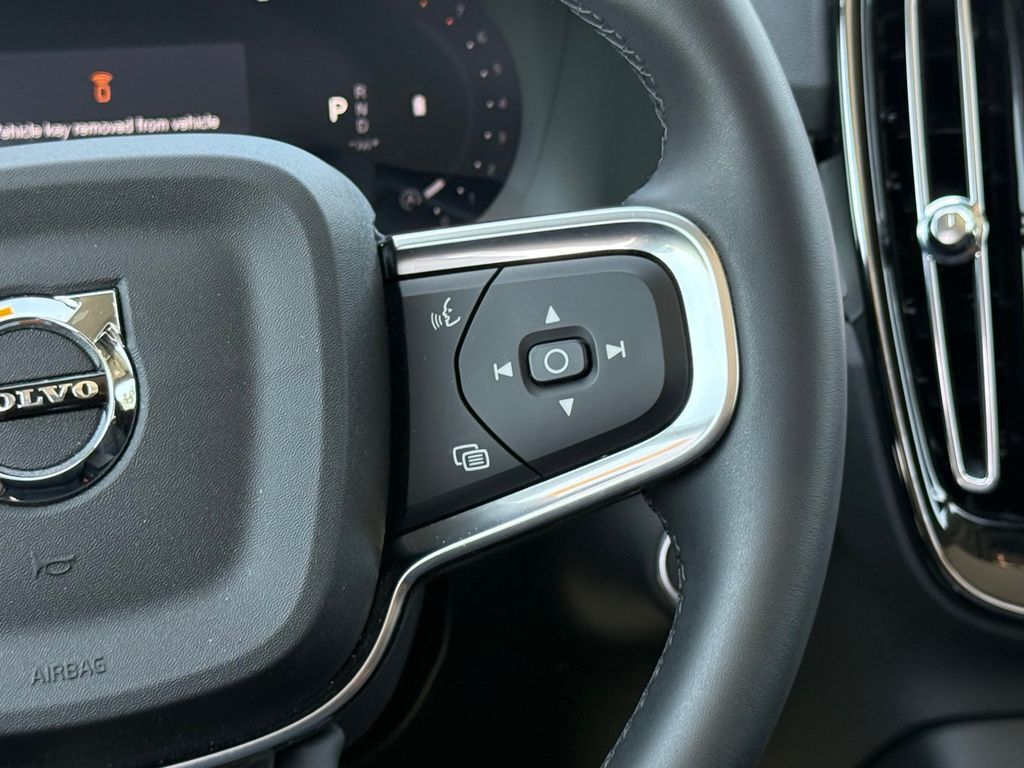 2026 Volvo XC40 B5 Core Hunt Valley MD