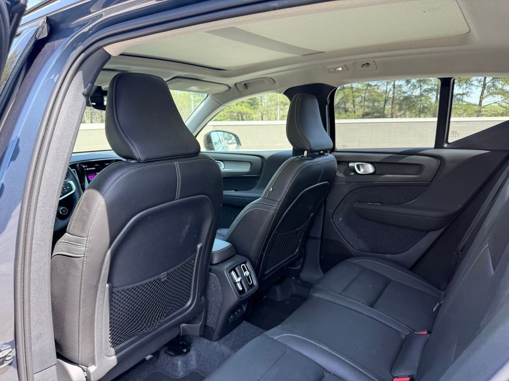 2026 Volvo XC40 B5 Core Hunt Valley MD