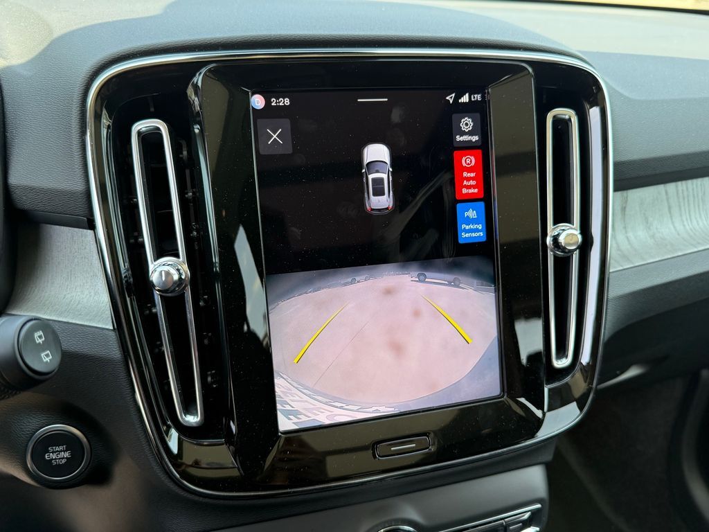 2026 Volvo XC40 B5 Core Hunt Valley MD