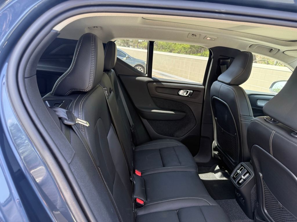 2026 Volvo XC40 B5 Core Hunt Valley MD