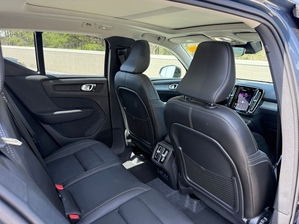 2026 Volvo XC40 B5 Core Hunt Valley MD