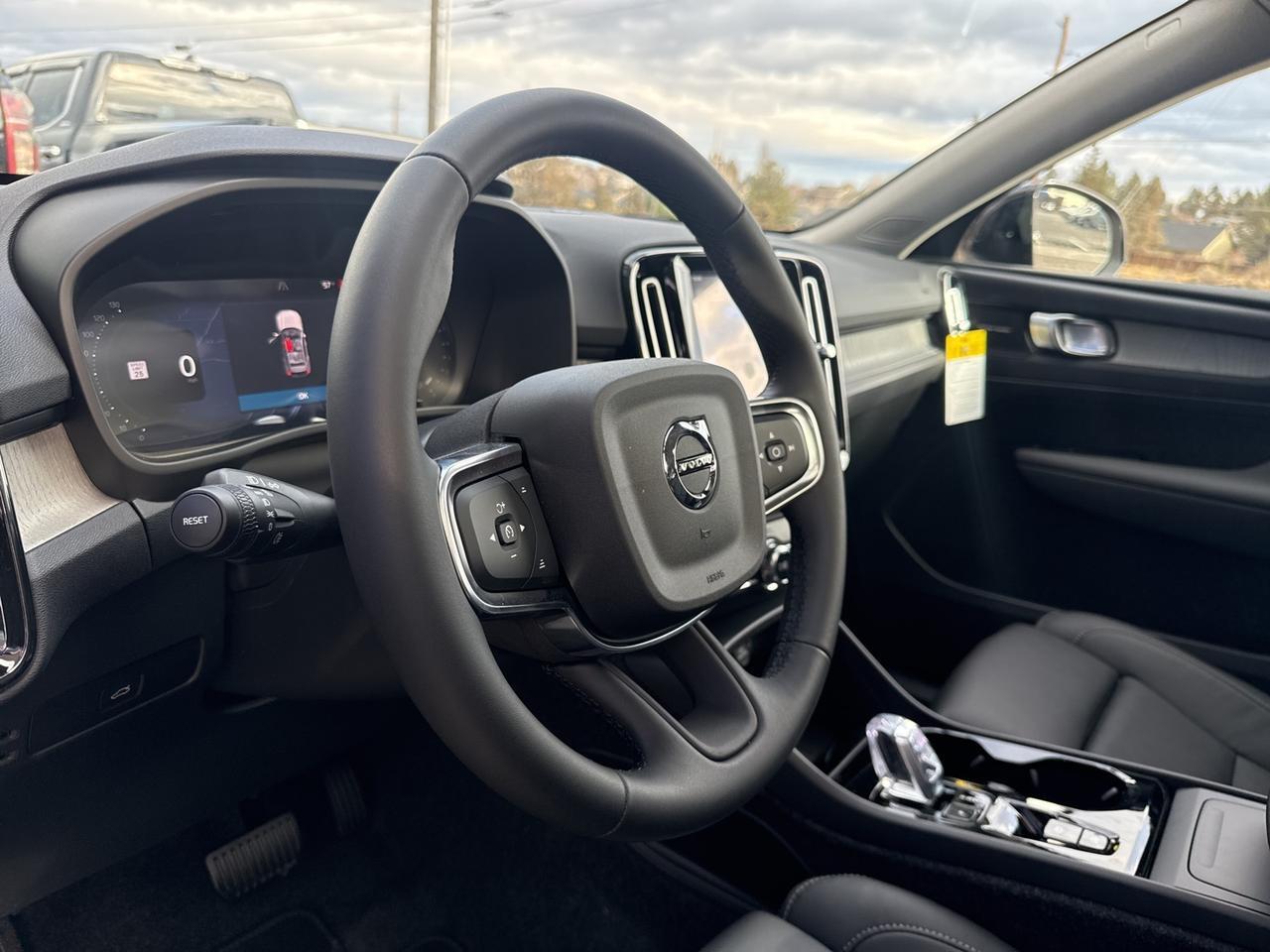 2026 Volvo XC40 B5 Plus Bend OR