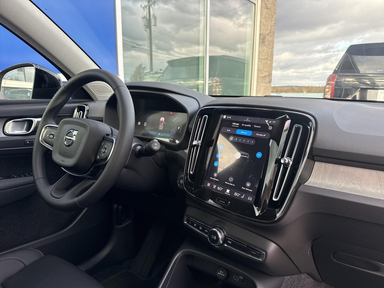 2026 Volvo XC40 B5 Plus Bend OR