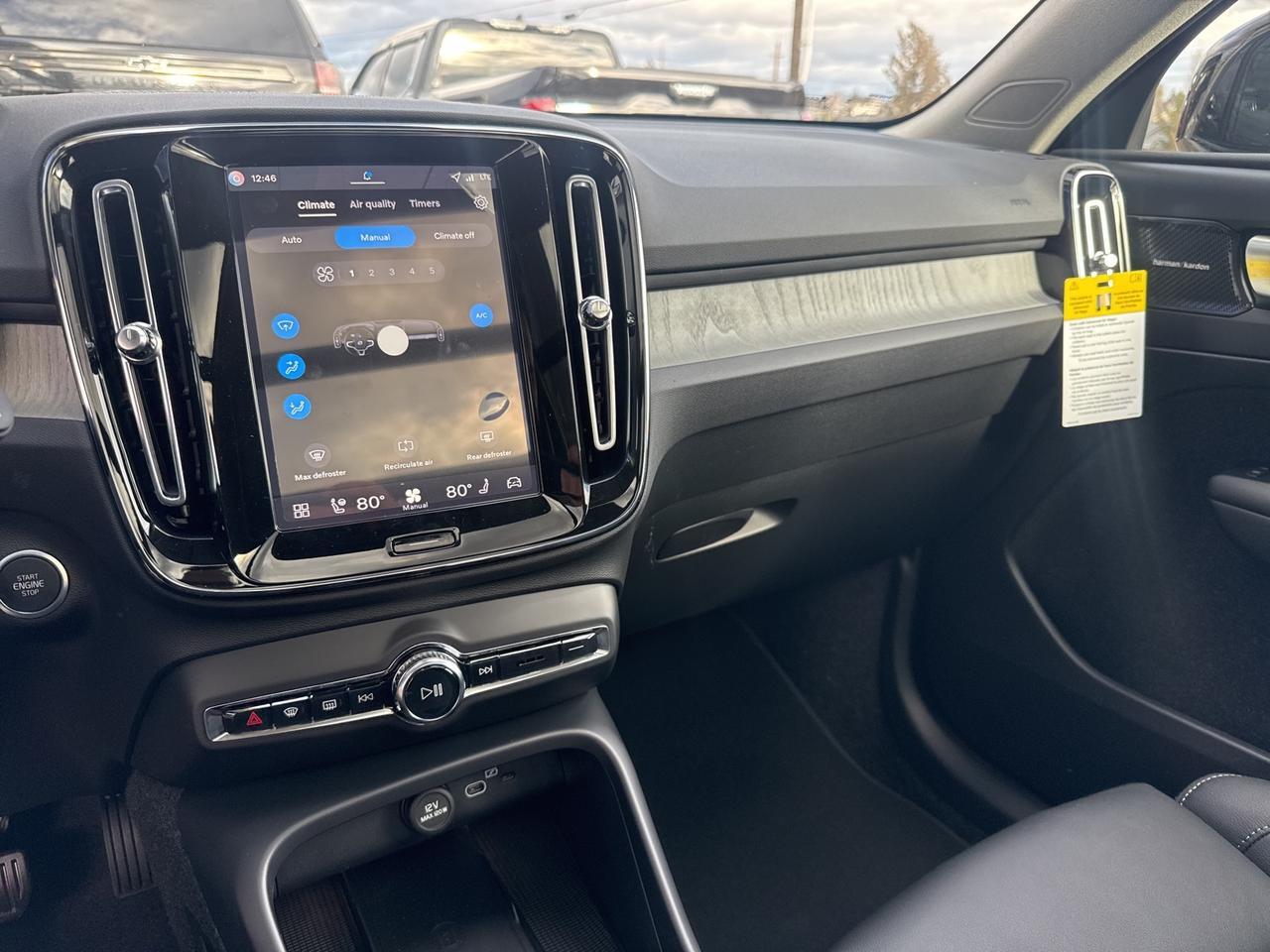 2026 Volvo XC40 B5 Plus Bend OR