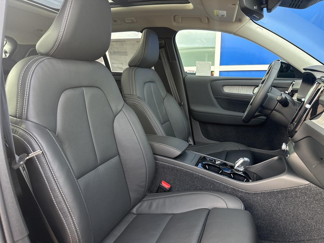 2026 Volvo XC40 B5 Plus Bend OR