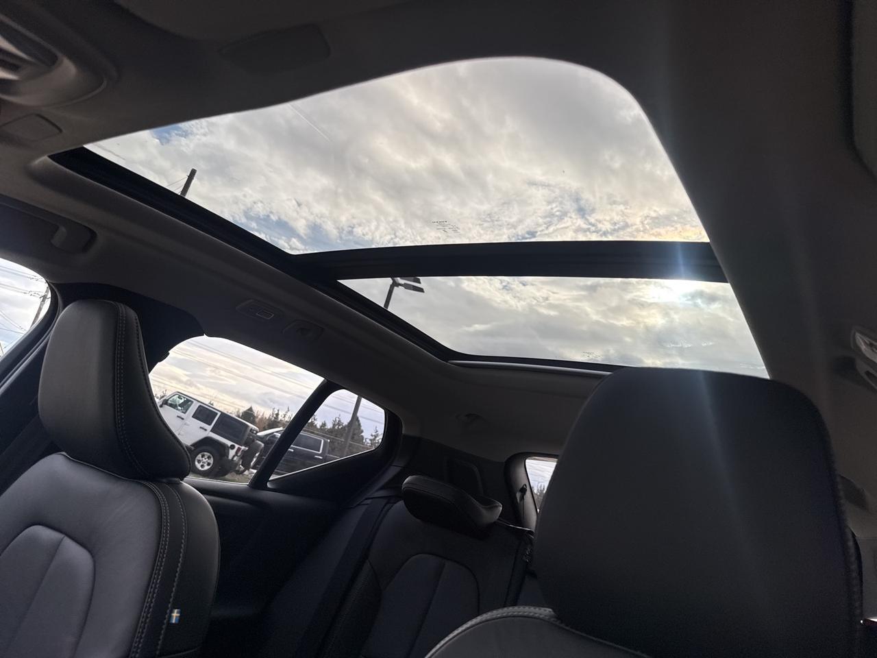 2026 Volvo XC40 B5 Plus Bend OR