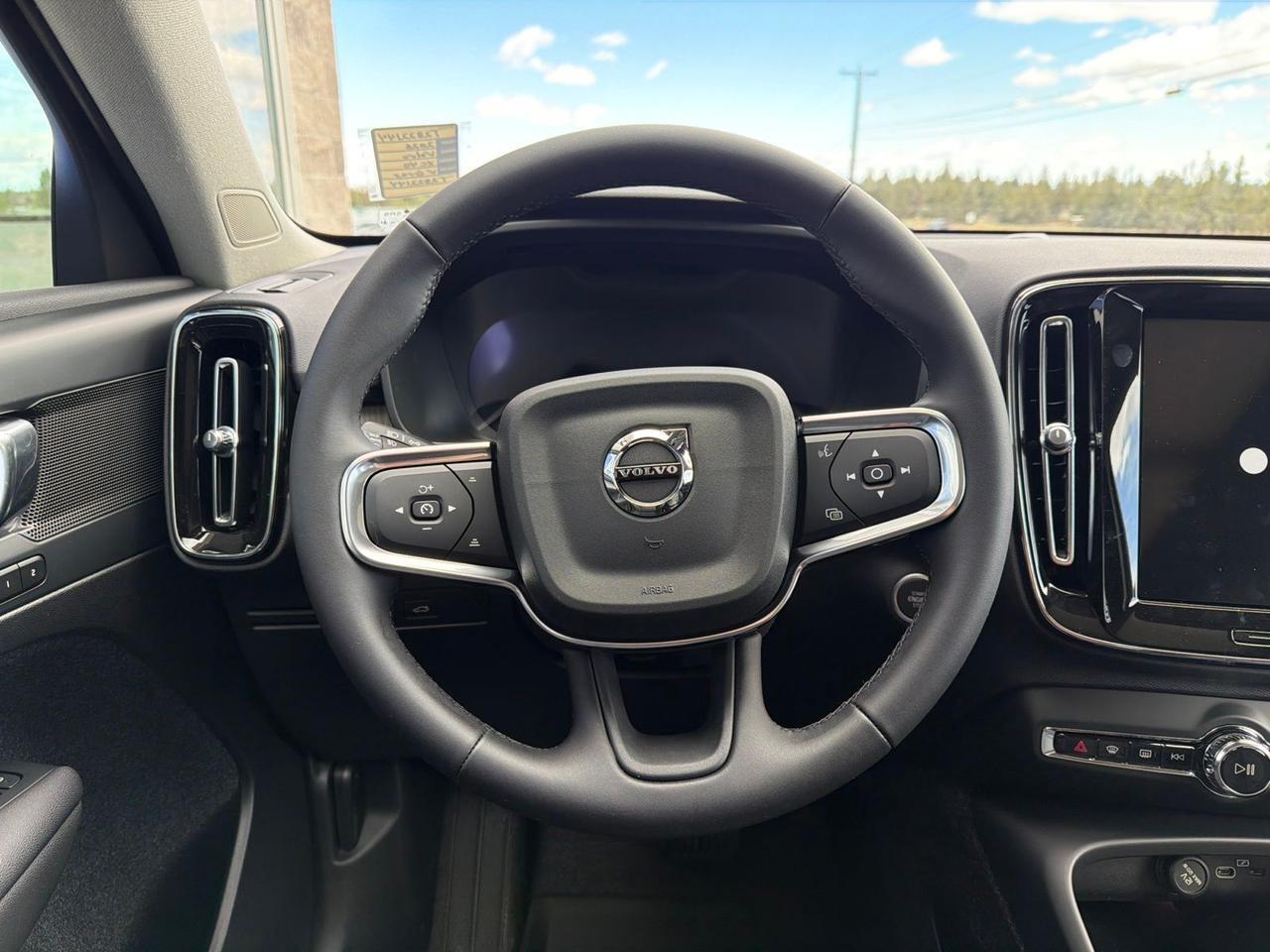 2026 Volvo XC40 B5 Plus Bend OR