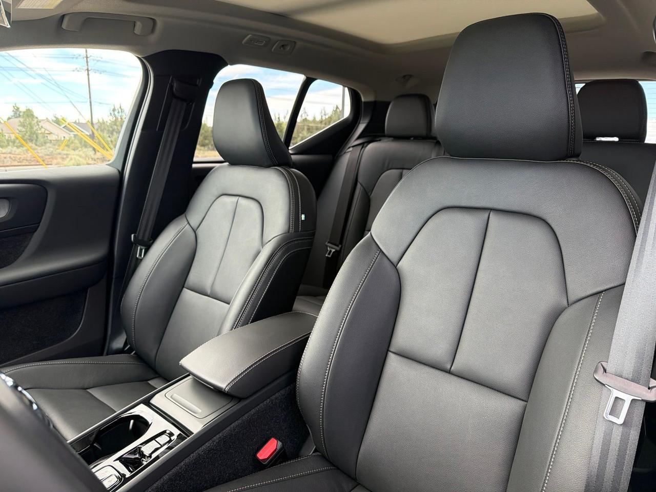 2026 Volvo XC40 B5 Plus Bend OR