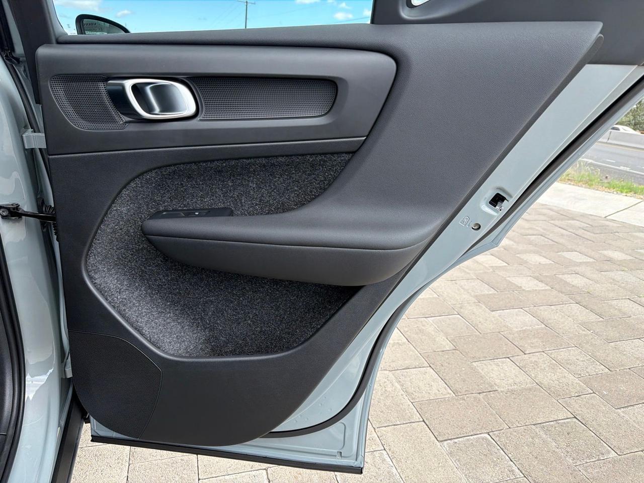 2026 Volvo XC40 B5 Plus Bend OR
