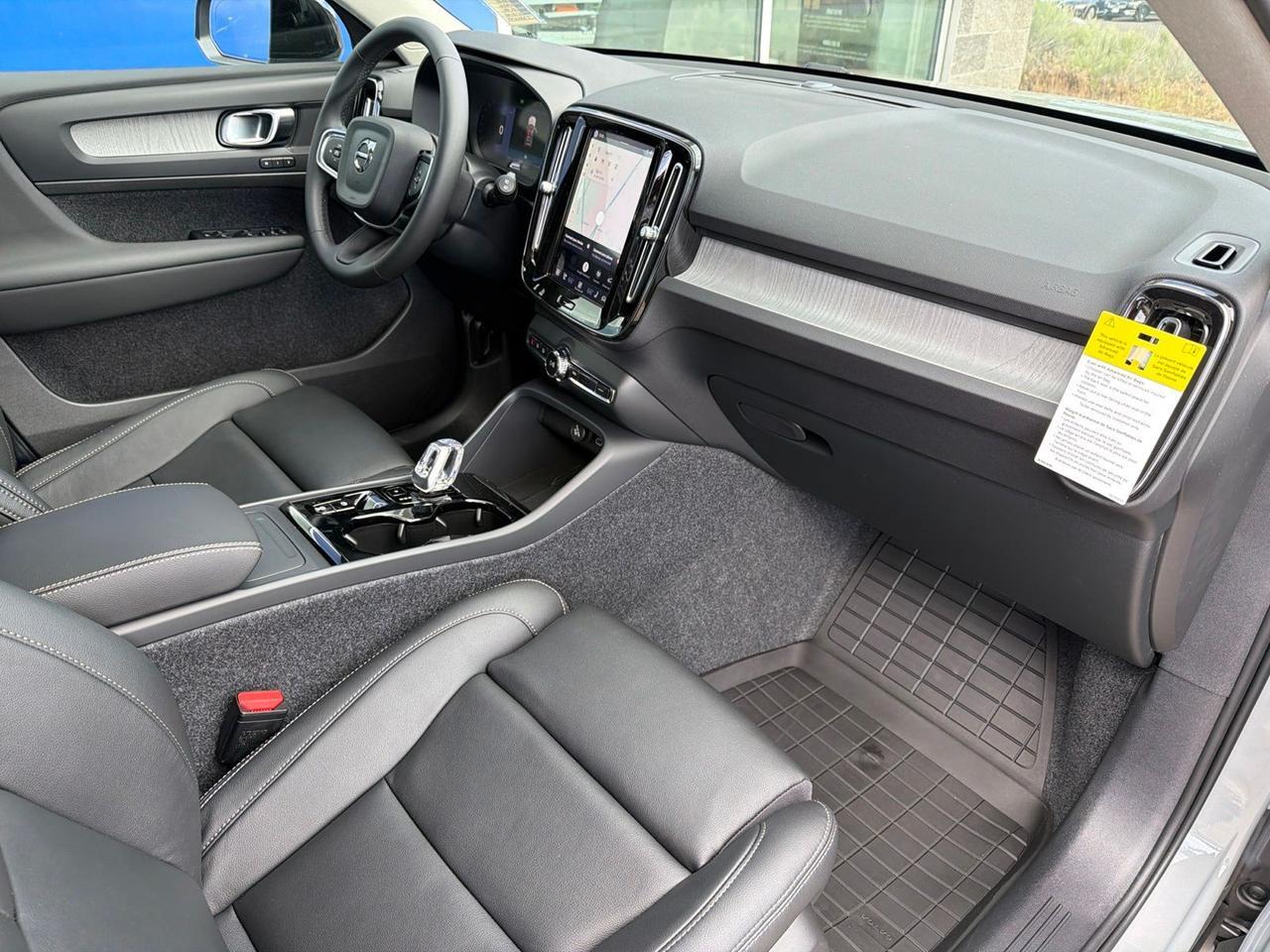 2026 Volvo XC40 B5 Plus Bend OR