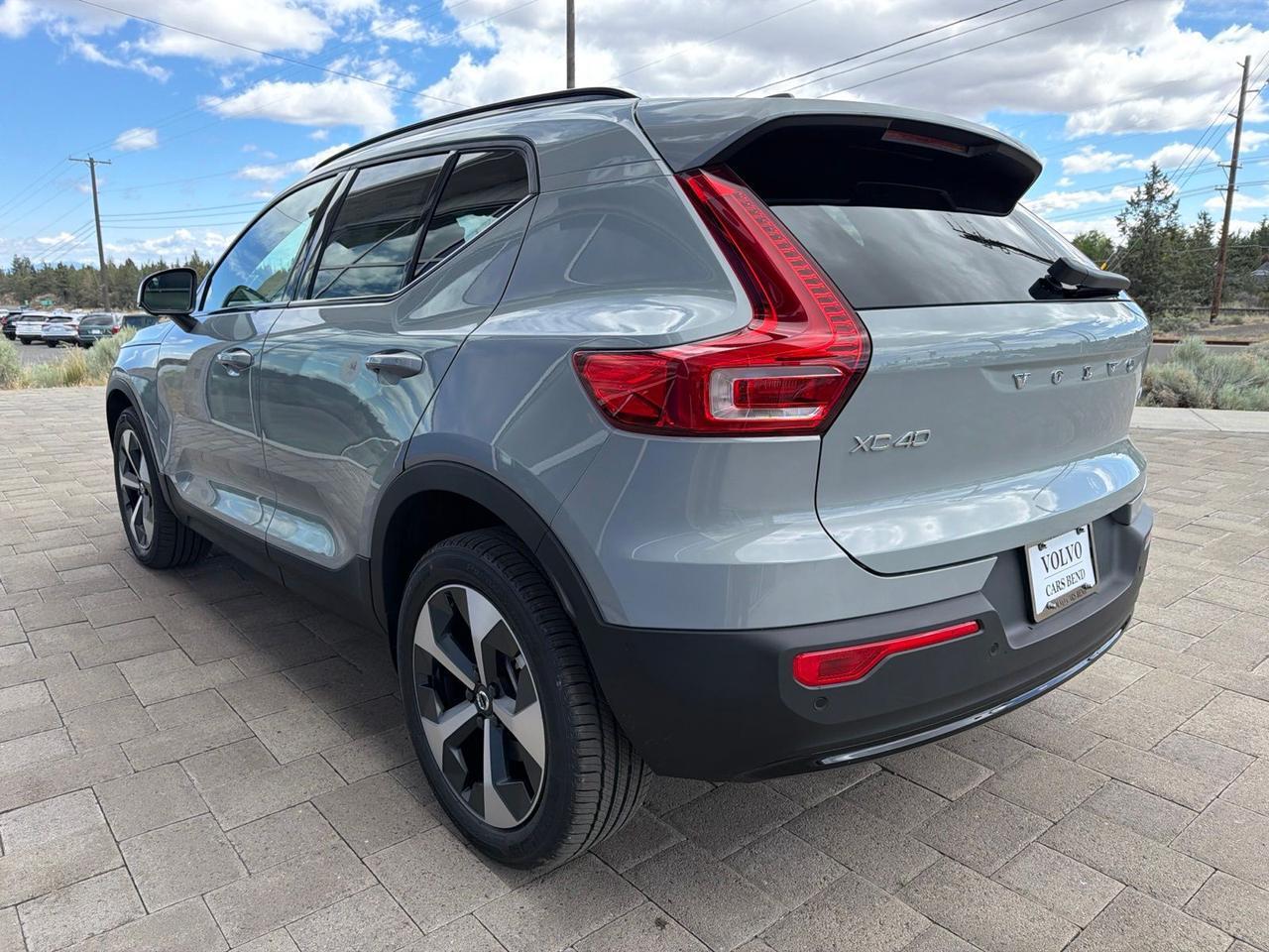 2026 Volvo XC40 B5 Plus Bend OR