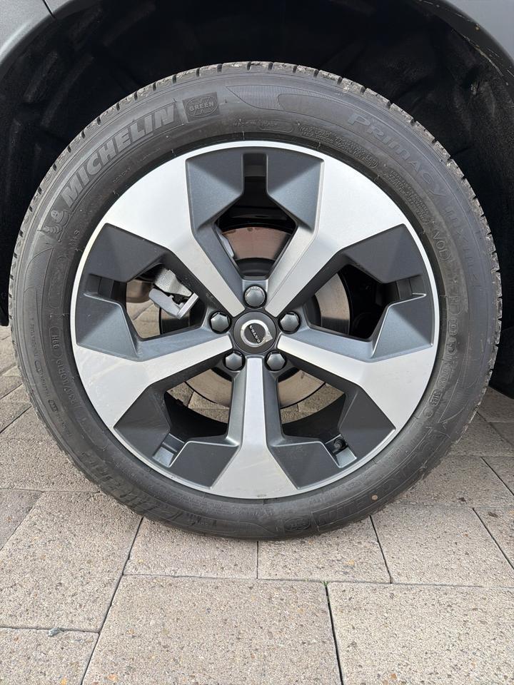 2026 Volvo XC40 B5 Plus Bend OR