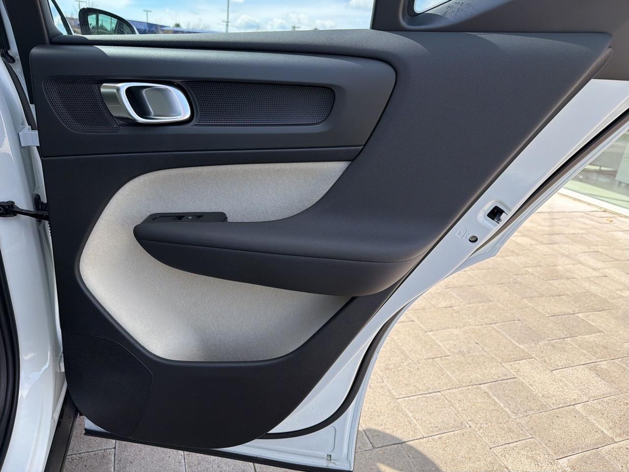 2026 Volvo XC40 B5 Plus Bend OR