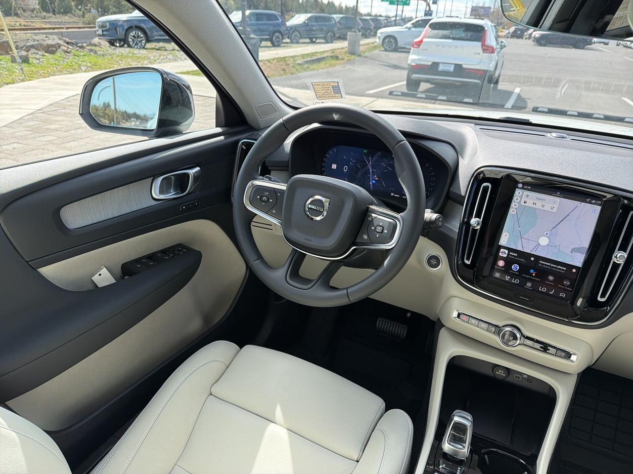 2026 Volvo XC40 B5 Plus Bend OR