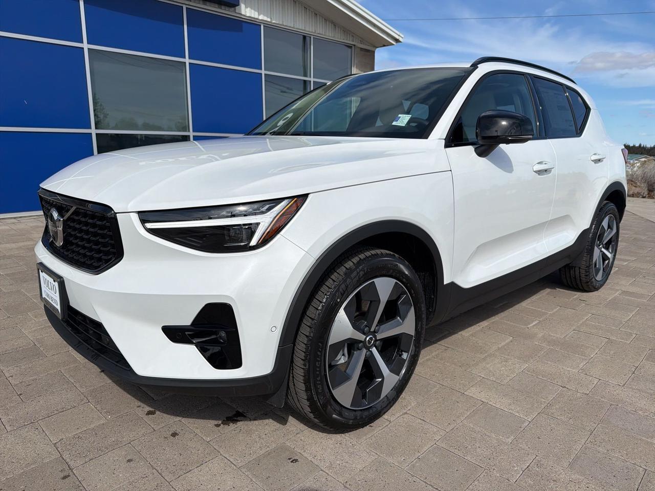 2026 Volvo XC40 B5 Plus Bend OR