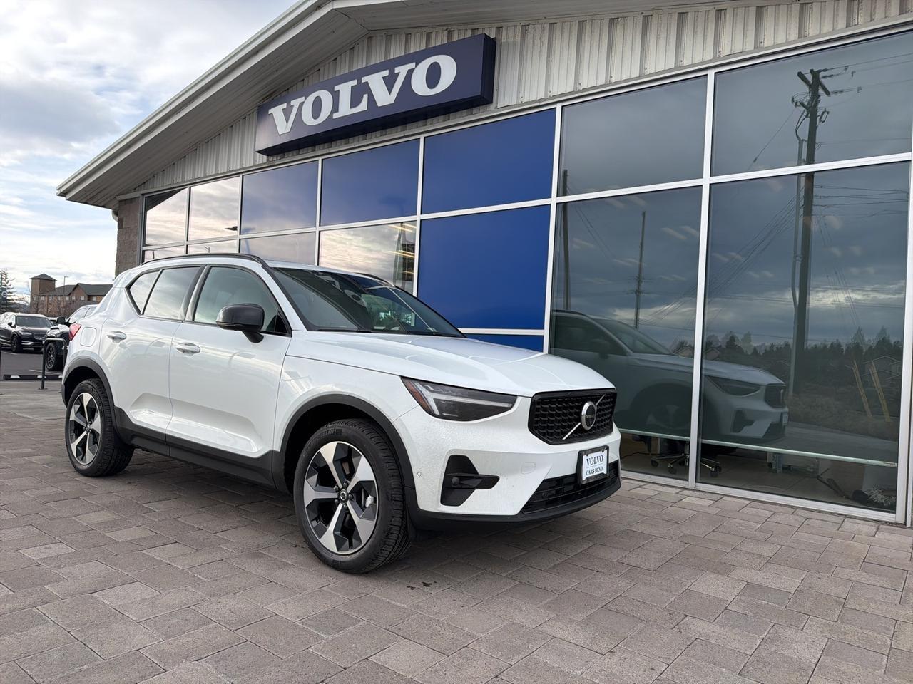 2026 Volvo XC40 B5 Plus