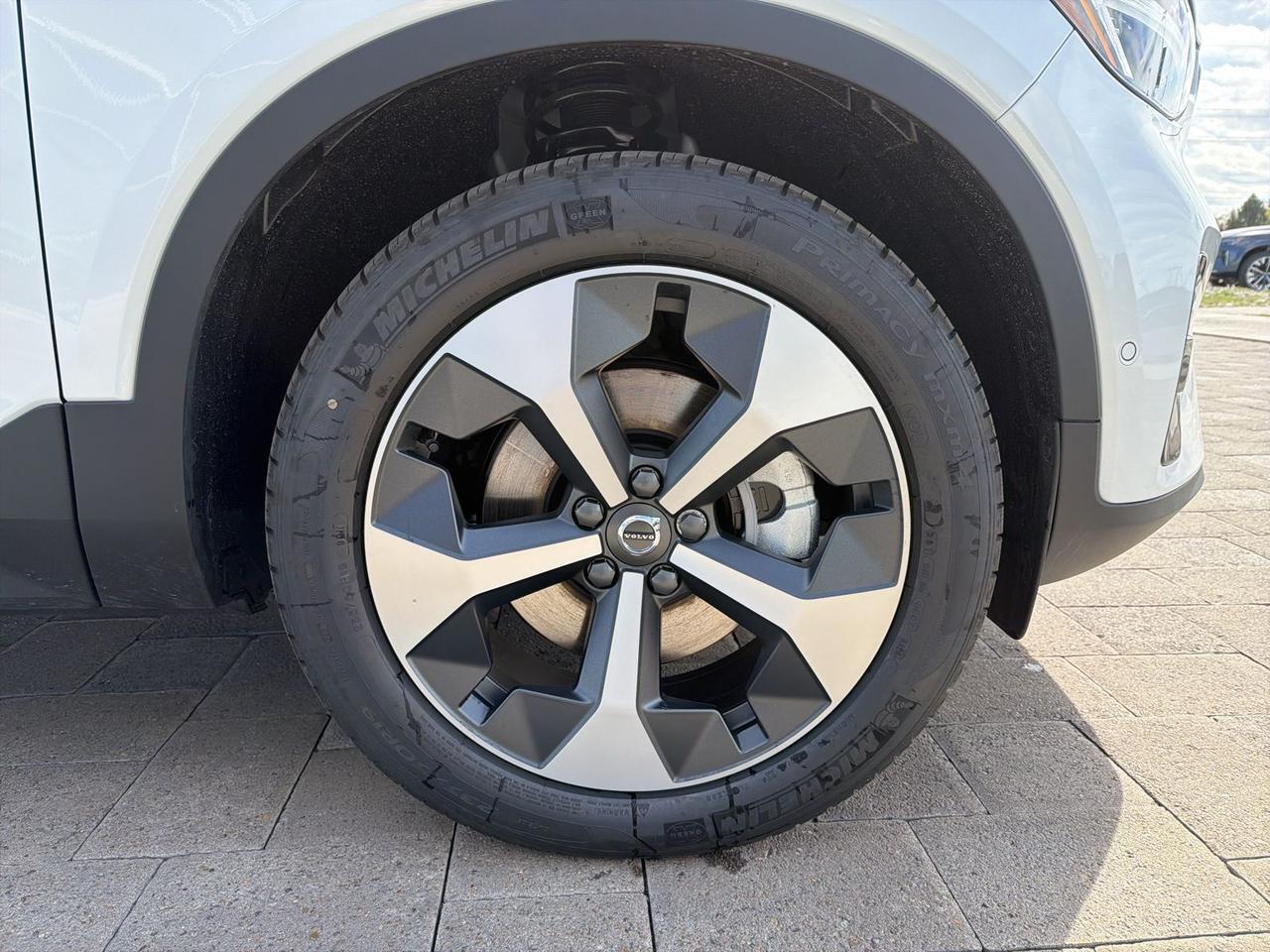 2026 Volvo XC40 B5 Plus Bend OR