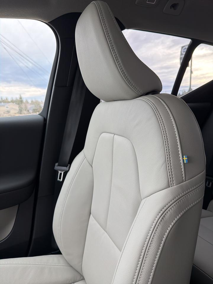 2026 Volvo XC40 B5 Plus Bend OR