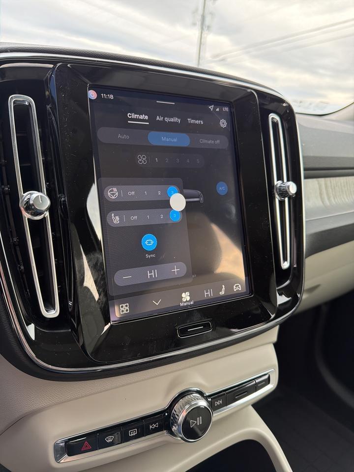 2026 Volvo XC40 B5 Plus Bend OR