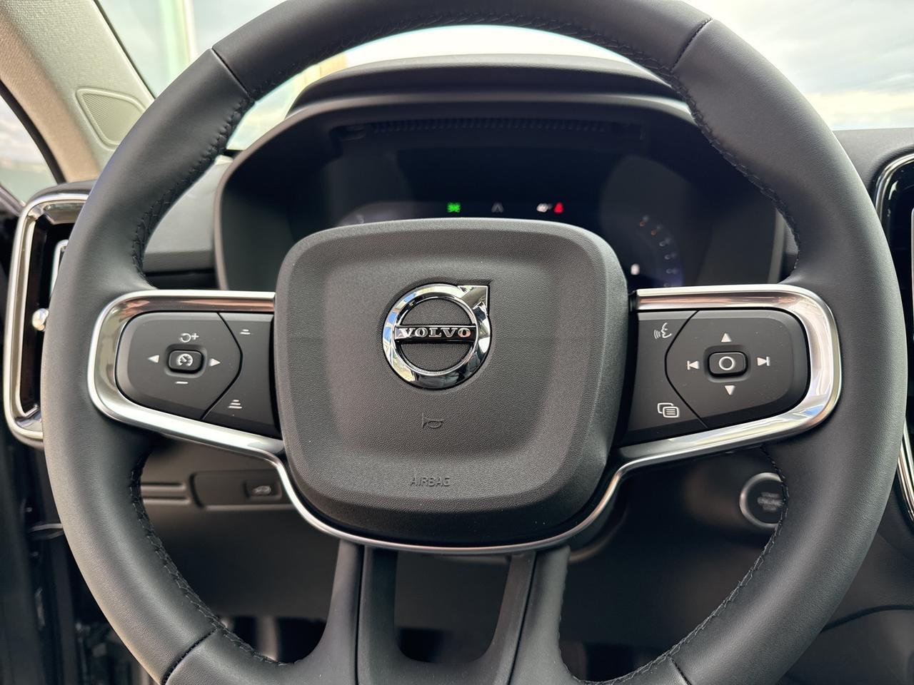 2026 Volvo XC40 B5 Plus Bend OR