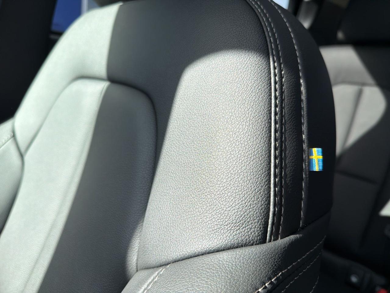 2026 Volvo XC40 B5 Plus Bend OR