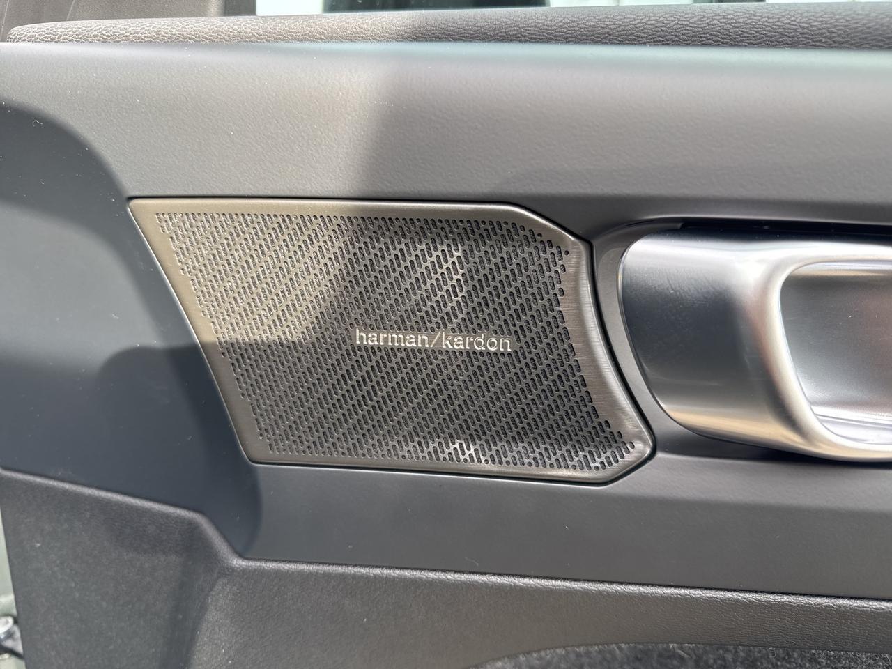 2026 Volvo XC40 B5 Plus Bend OR