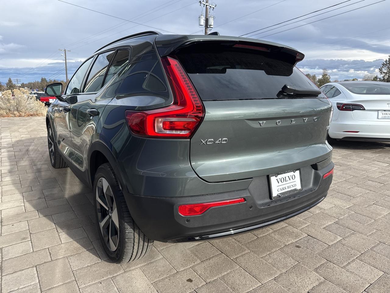 2026 Volvo XC40 B5 Plus Bend OR