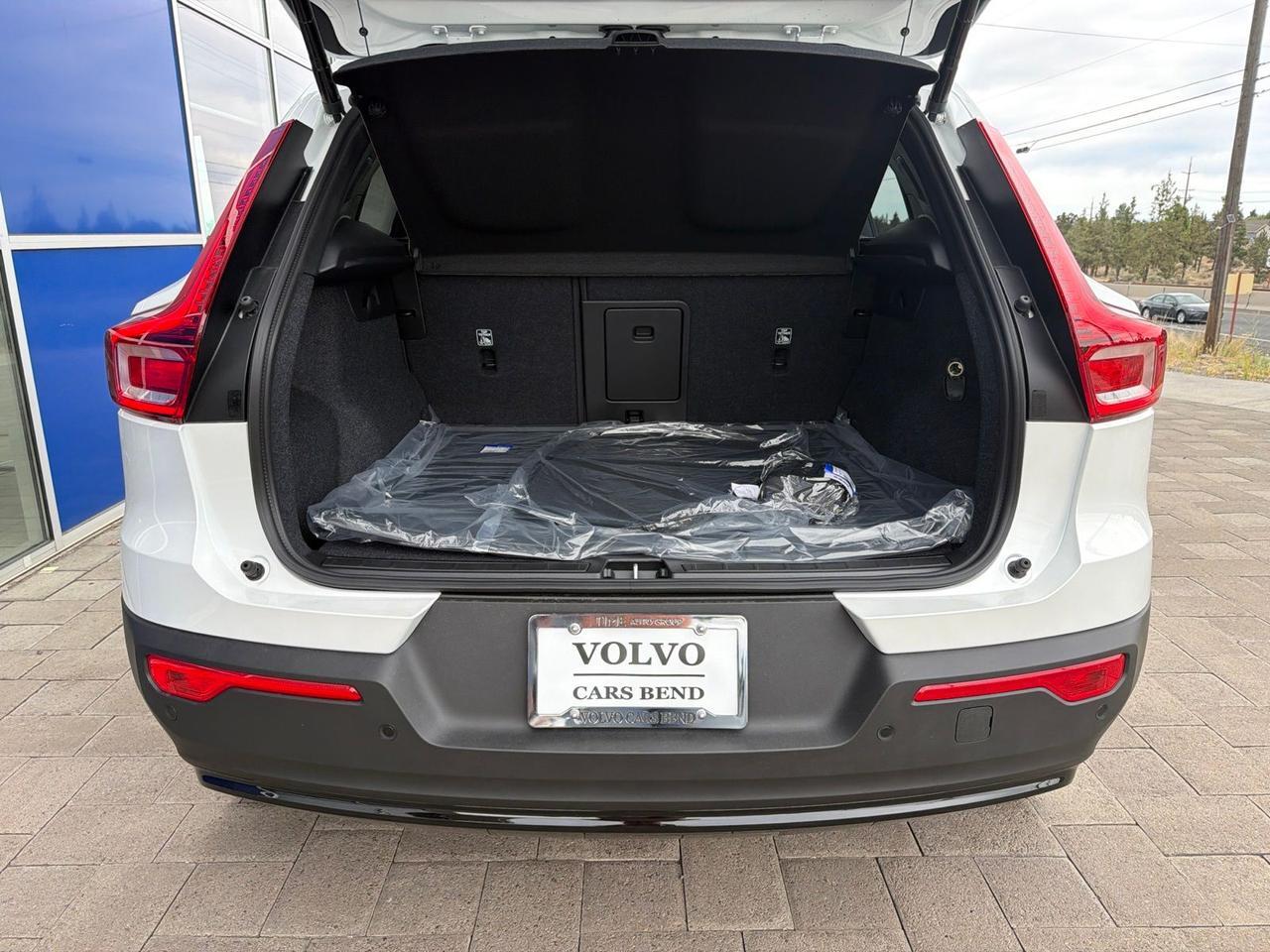 2026 Volvo XC40 B5 Plus Bend OR