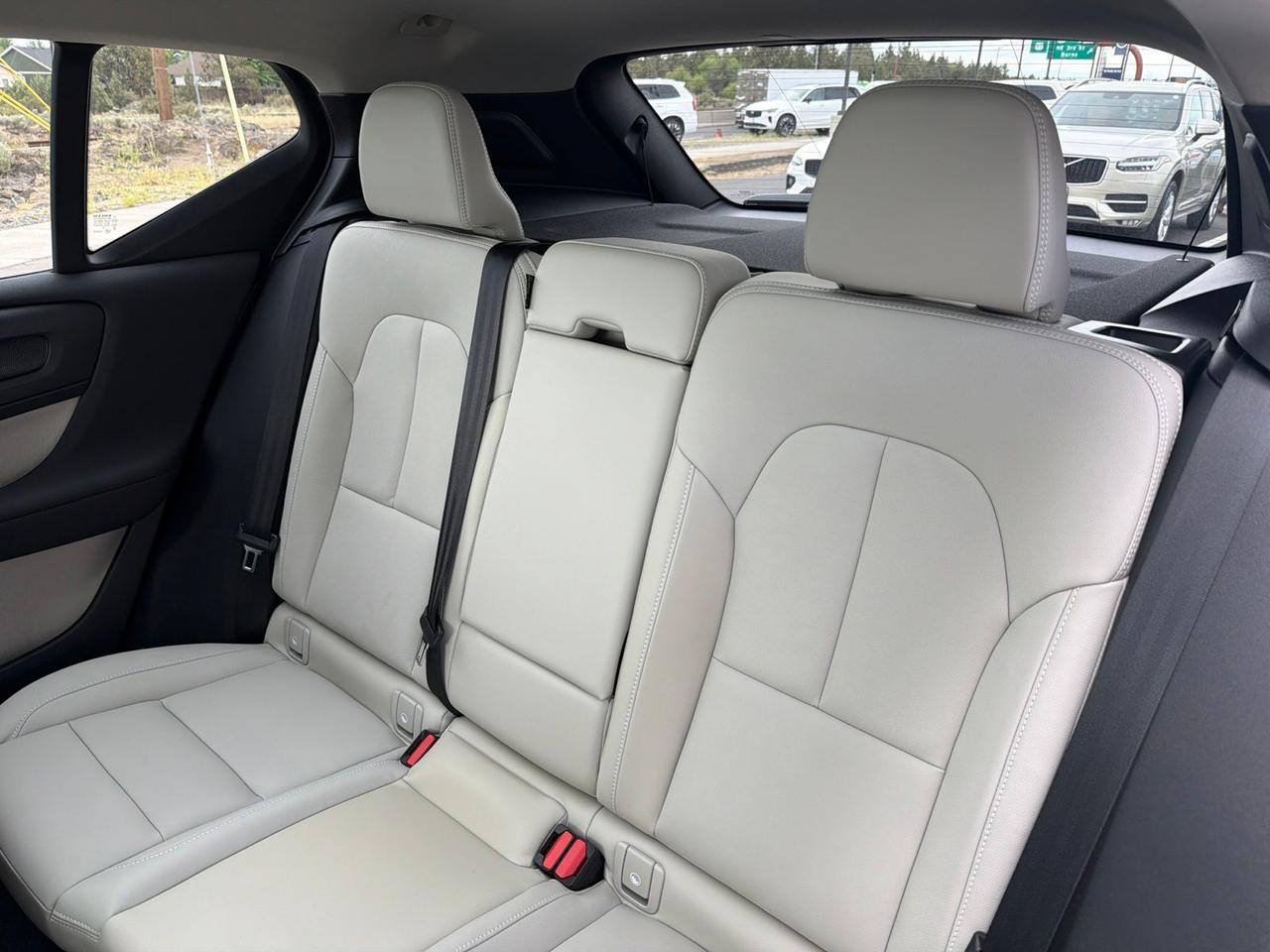 2026 Volvo XC40 B5 Plus Bend OR