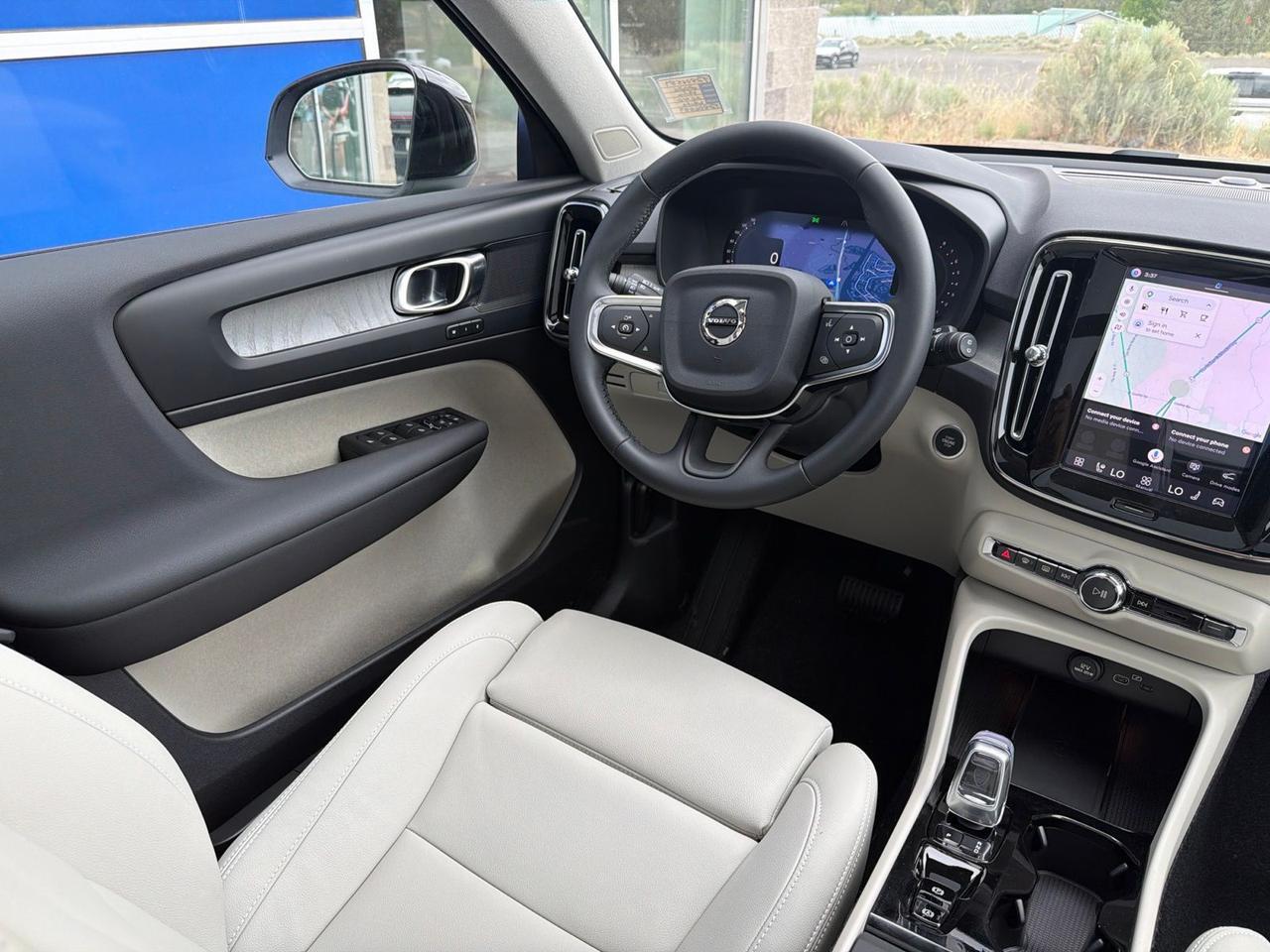2026 Volvo XC40 B5 Plus Bend OR