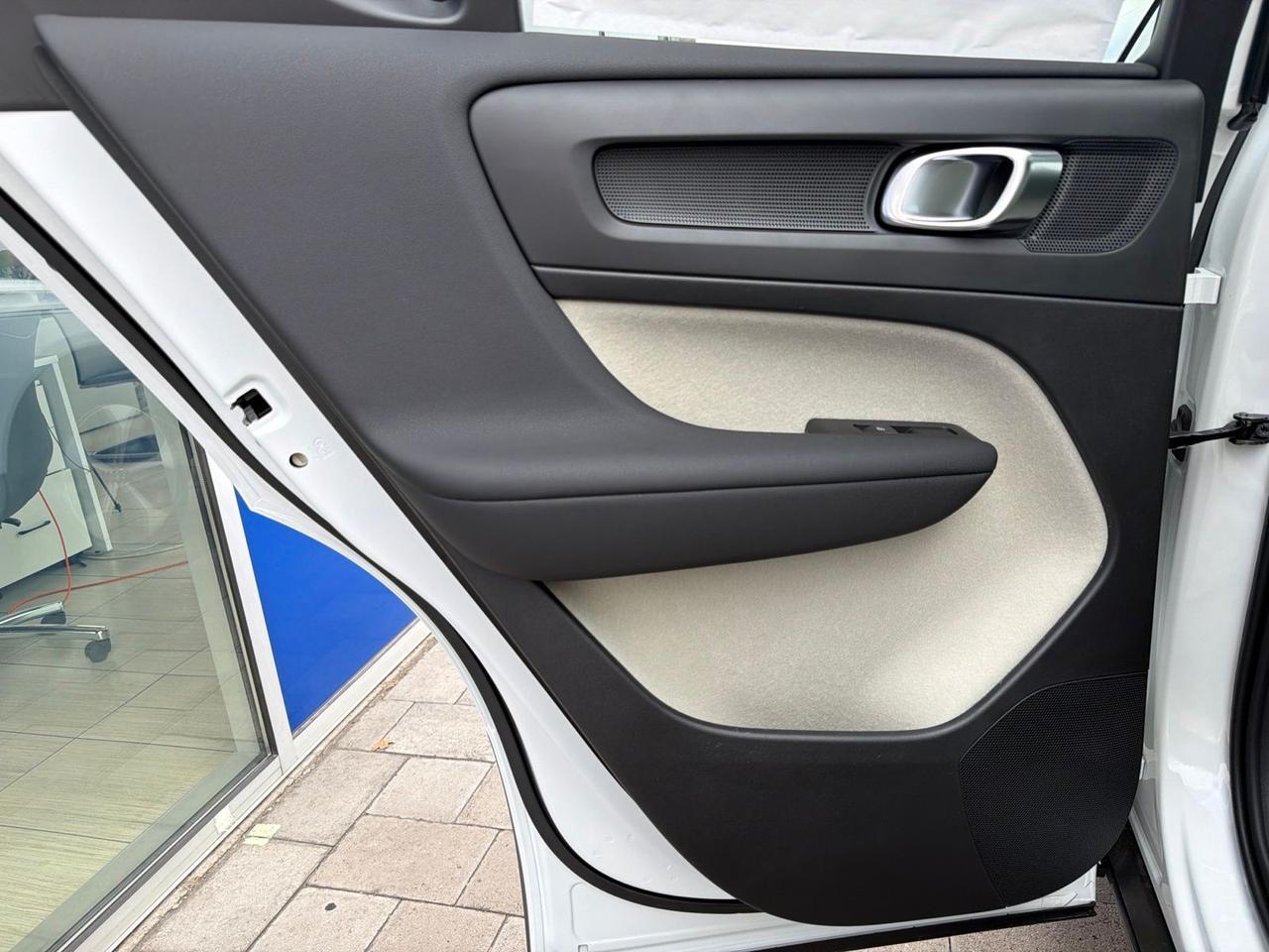 2026 Volvo XC40 B5 Plus Bend OR
