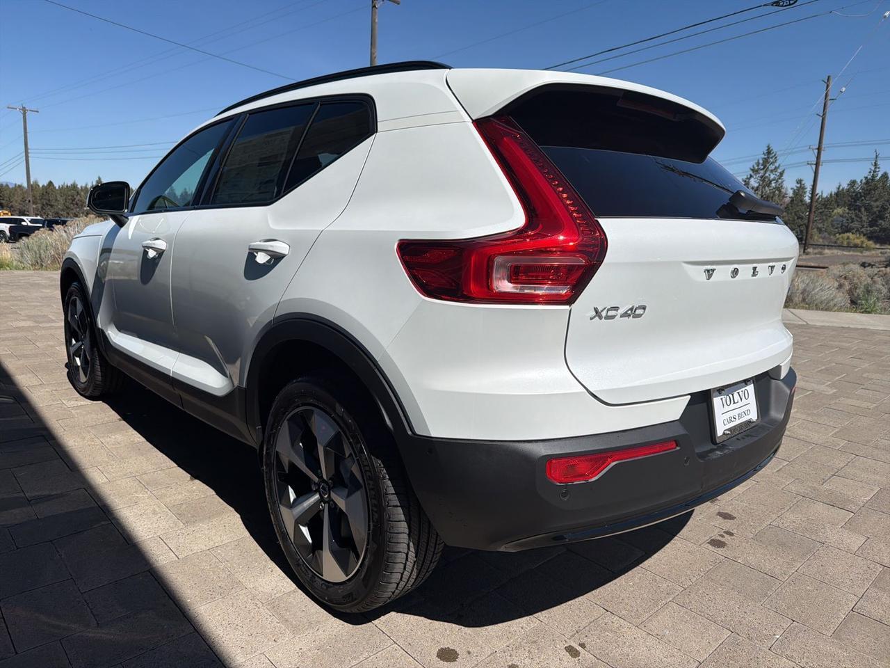 2026 Volvo XC40 B5 Plus Bend OR