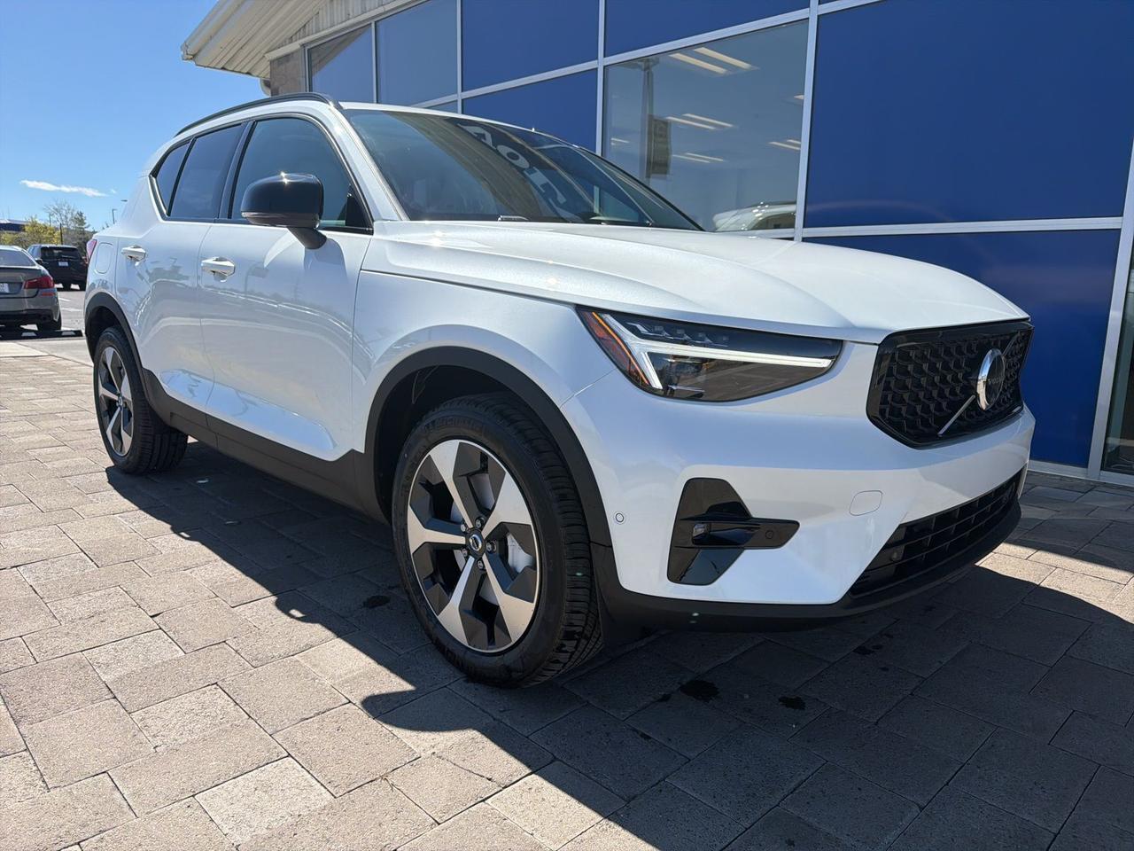 2026 Volvo XC40 B5 Plus Bend OR