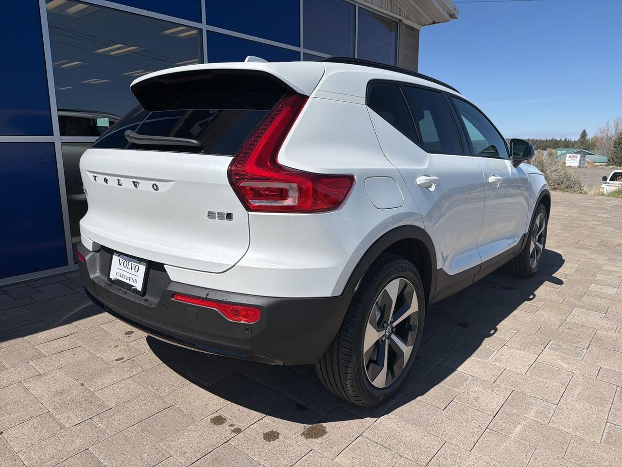 2026 Volvo XC40 B5 Plus Bend OR