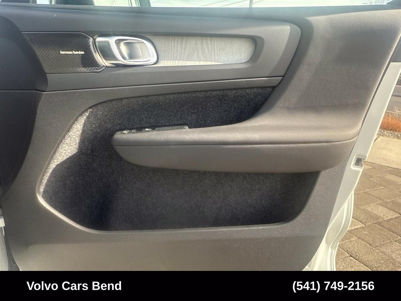 2026 Volvo XC40 B5 Plus Bend OR