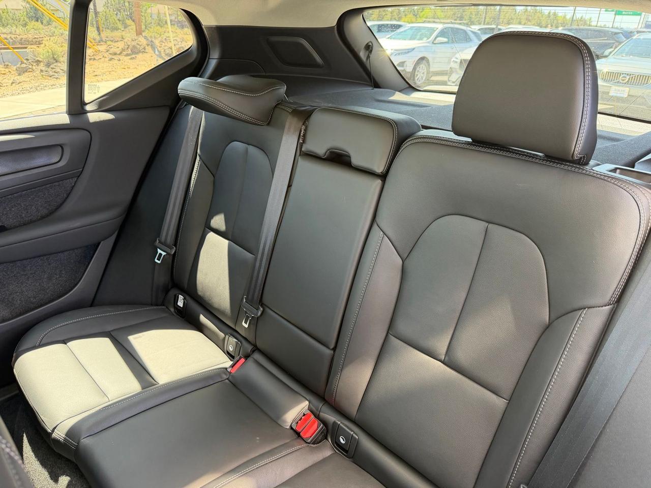 2026 Volvo XC40 B5 Plus Bend OR