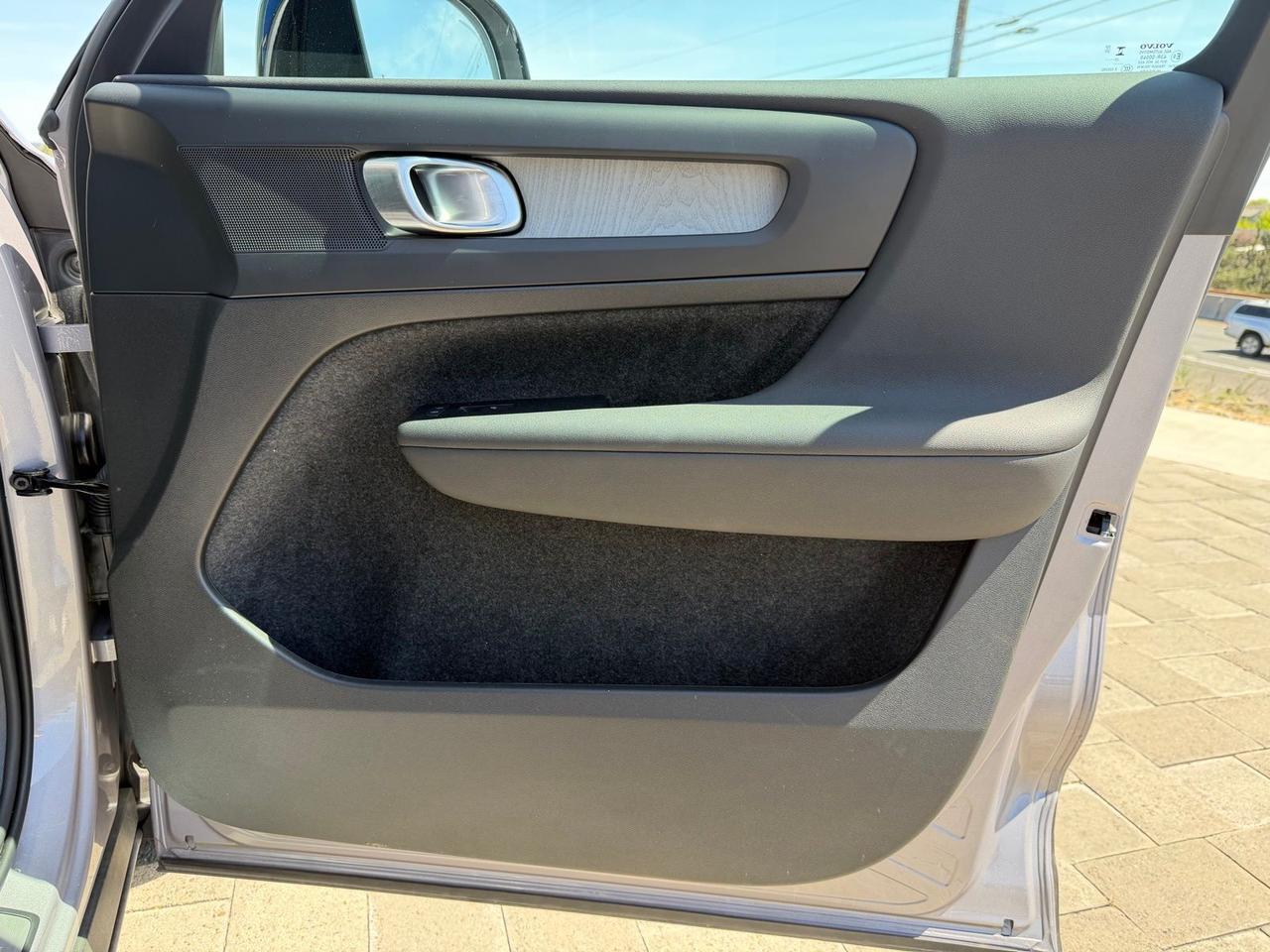 2026 Volvo XC40 B5 Plus Bend OR
