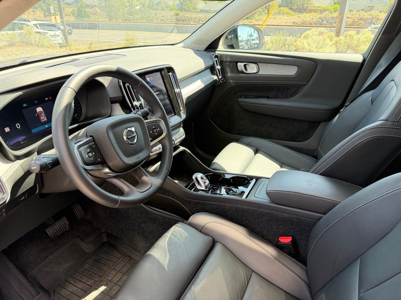 2026 Volvo XC40 B5 Plus Bend OR