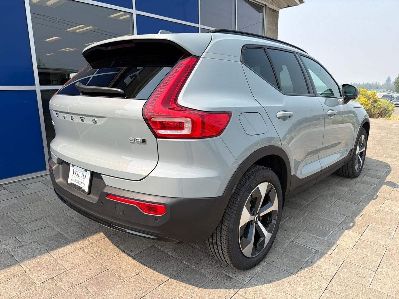 2026 Volvo XC40 B5 Plus Bend OR