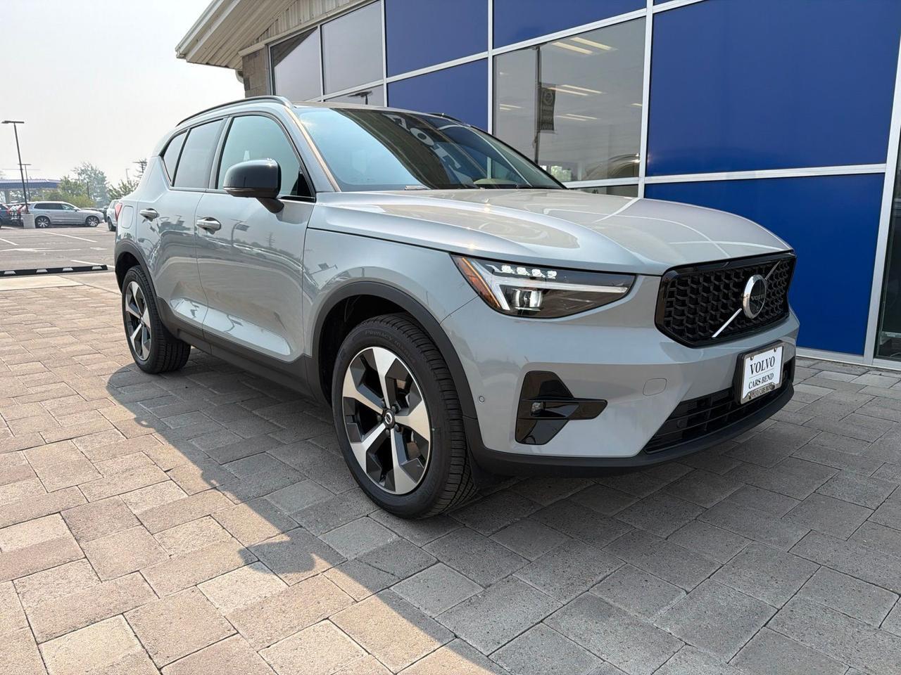 2026 Volvo XC40 B5 Plus Bend OR