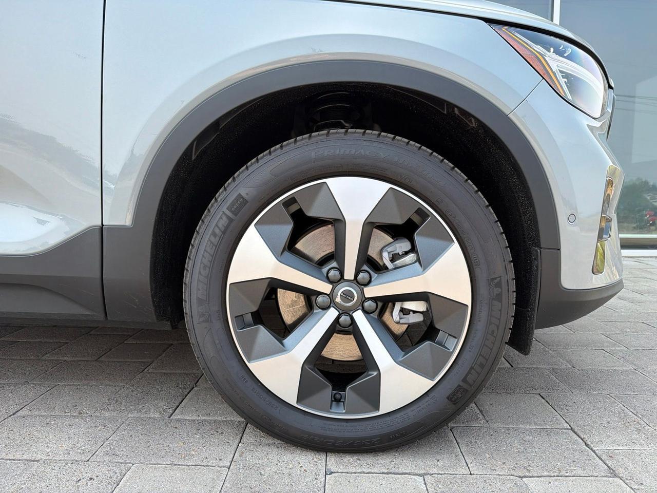 2026 Volvo XC40 B5 Plus Bend OR