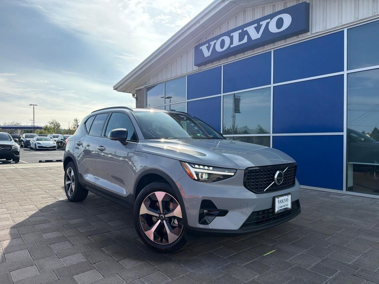 2026 Volvo XC40 B5 Plus